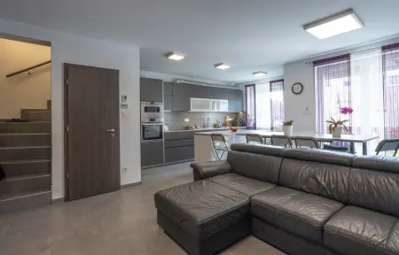 Eladó sorház, Budapest, XVI. kerület 4 szoba 90 m² 139.9 M Ft